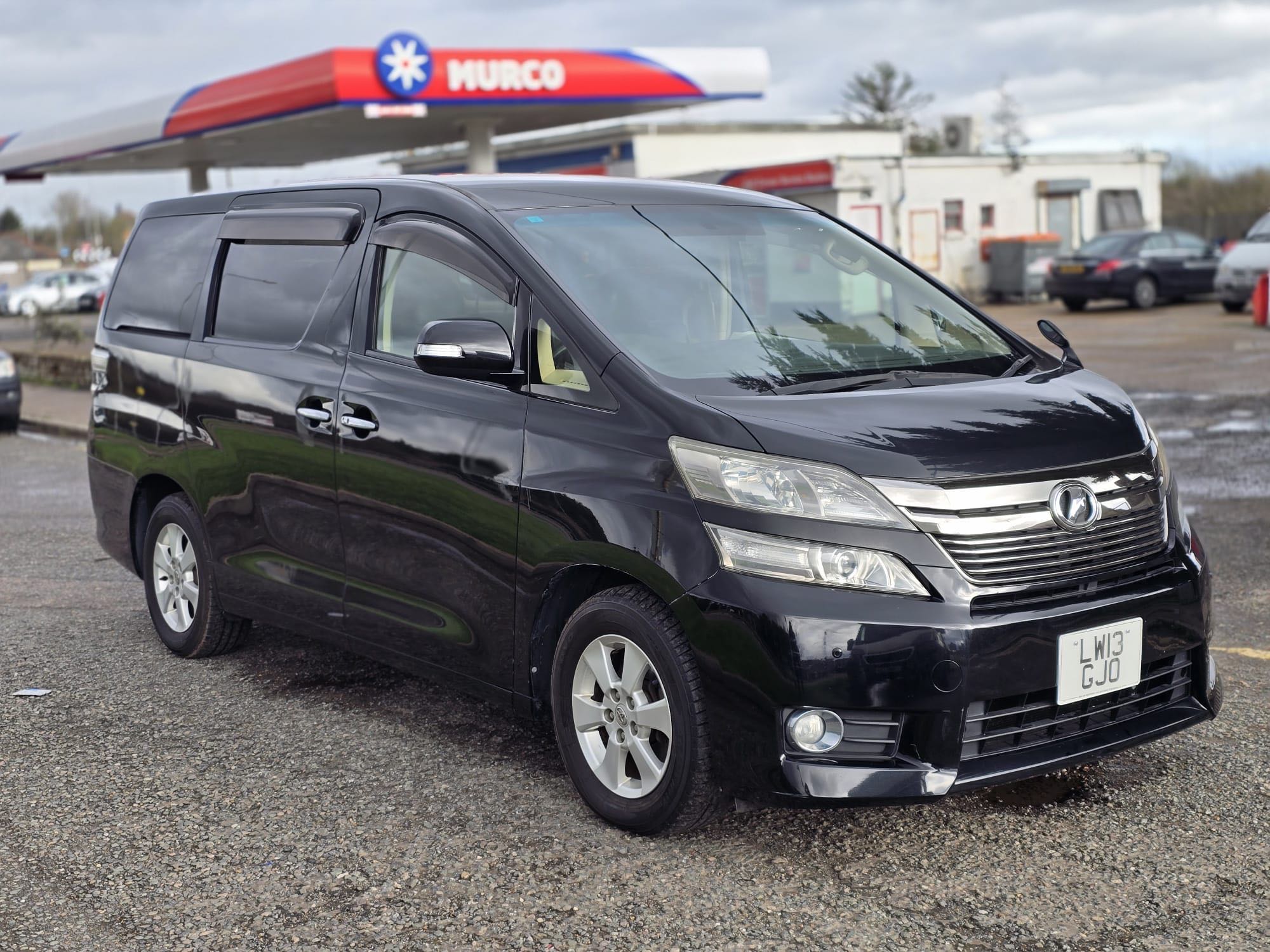 TOYOTA VELLFIRE 240X PETROL, AUTOMATIC, 8 SEATERS,