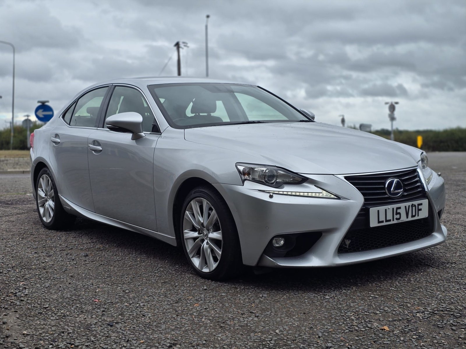 LEXUS IS 300h Advance 4dr CVT Auto SILVER 2015(15)