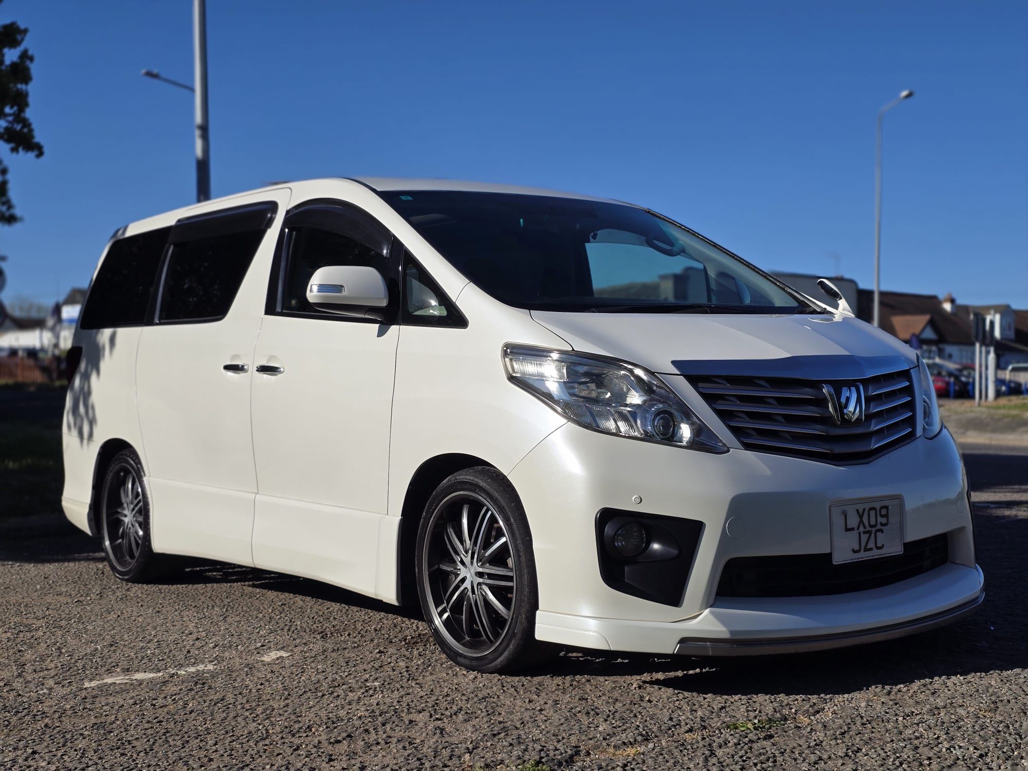 TOYOTA ALPHARD 350C PACAKGE V6 PETROL 7 SEATERS,