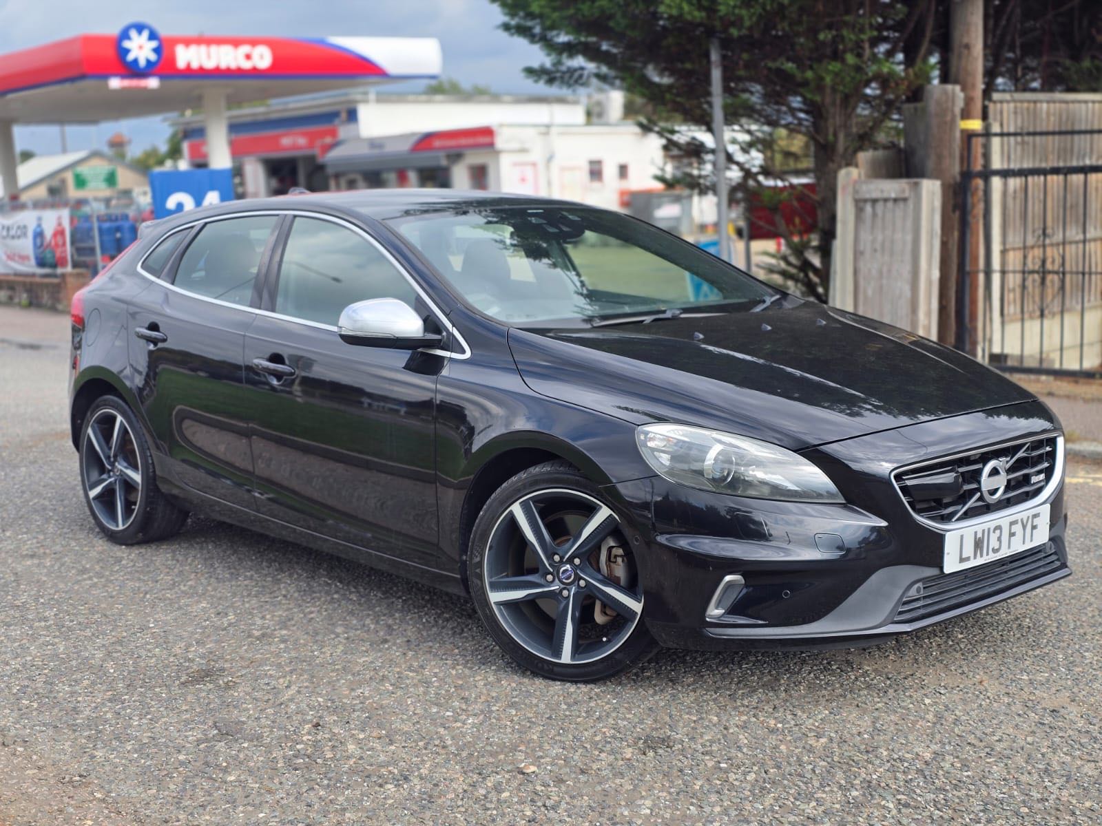 VOLVO 2.0 T5 R-Design Lux Nav Auto Euro 6 (s/s) 5dr