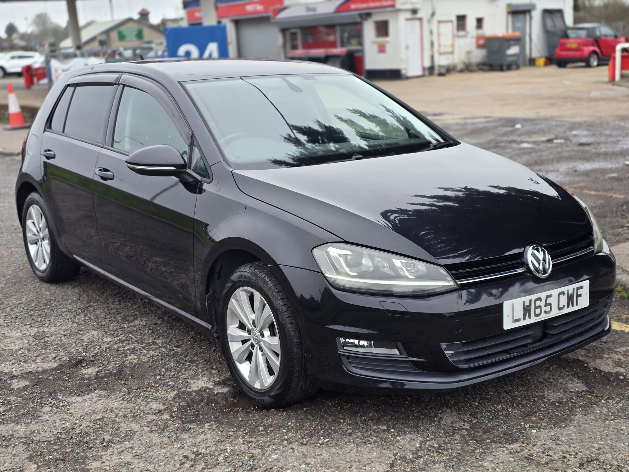 VOLKSWAGEN GOLF TSI BLUEMOTION TECHNOLOGY 5dr Automatic, Petrol.