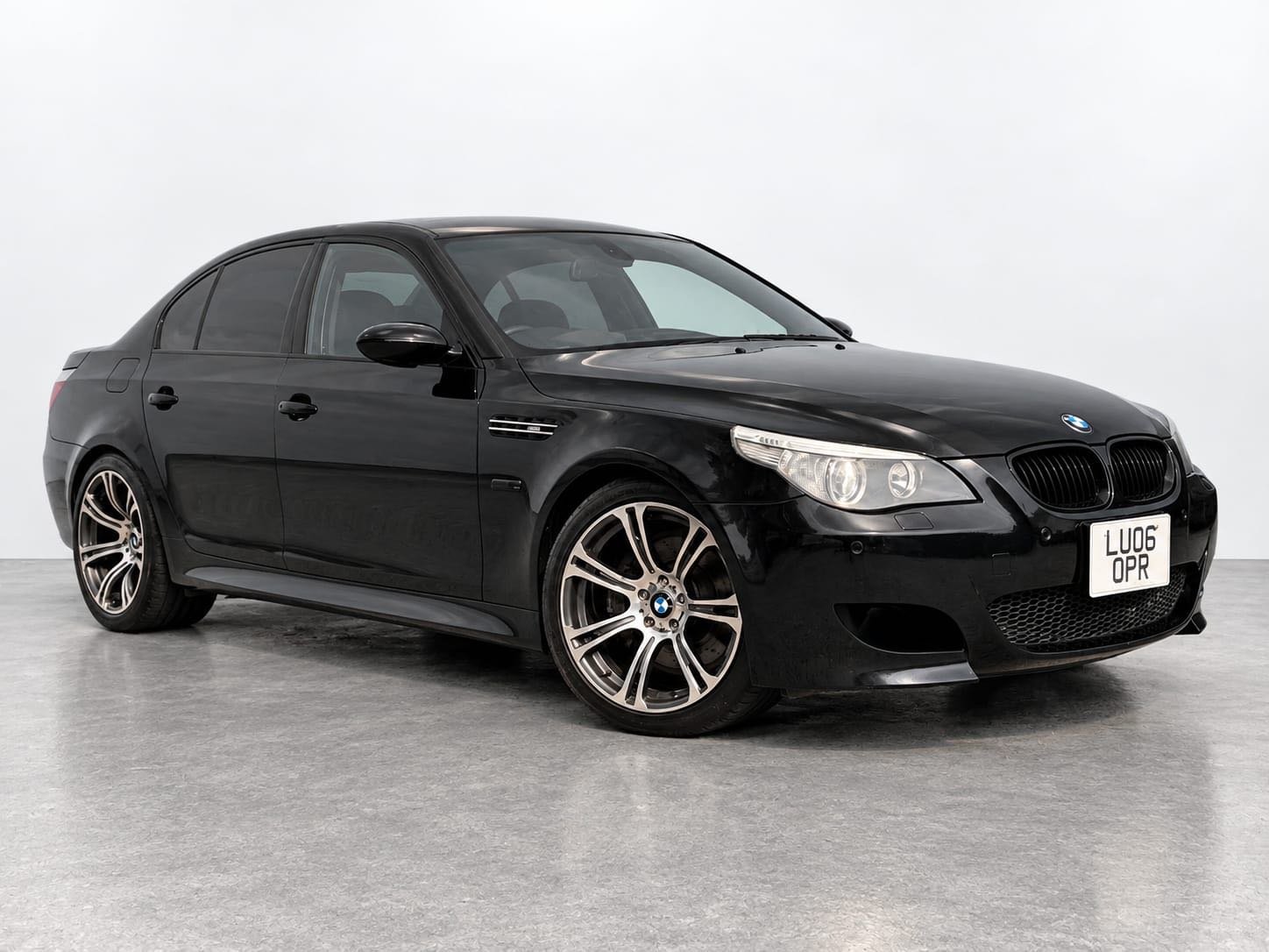 BMW M5 5.0 V10 4dr SMG, EURO 4 PETROL