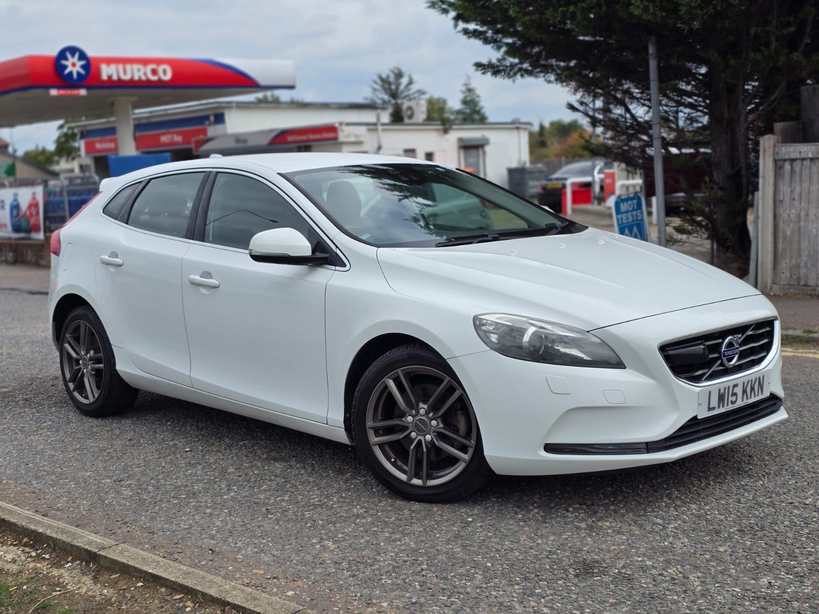 VOLVO V40 SE Hatchback 1.6 T4 Ocean Race Edition