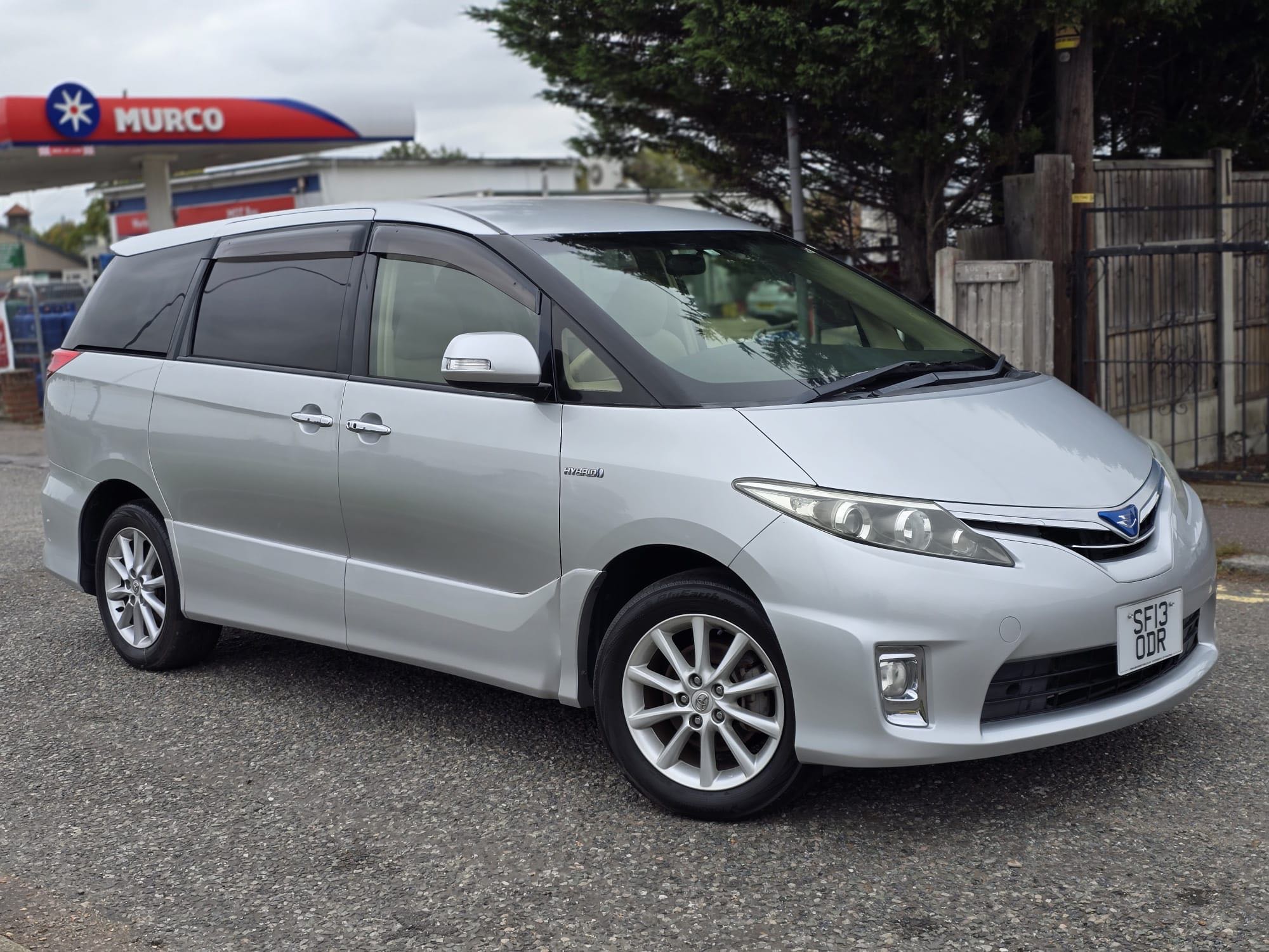 TOYOTA ESTIMA SILVER 2.4 PETROL HYBRID 2013(13) ULEZ FREE,7 SEATERS.FINANCE AVA