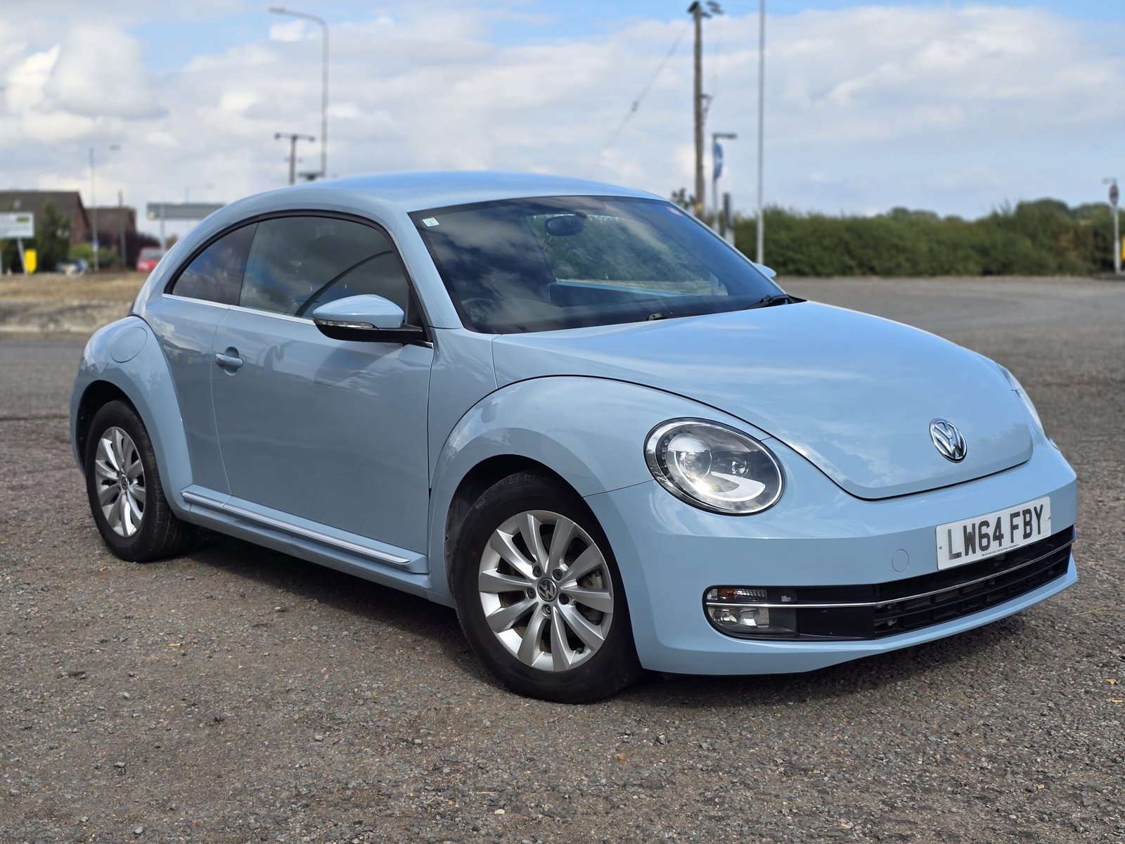 VOLKSWAGEN BEETLE 1197cc, PETROL 2015 3 door hatchback, Automatic